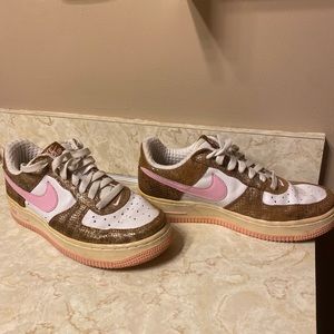 Womens nike Air Force one’s
